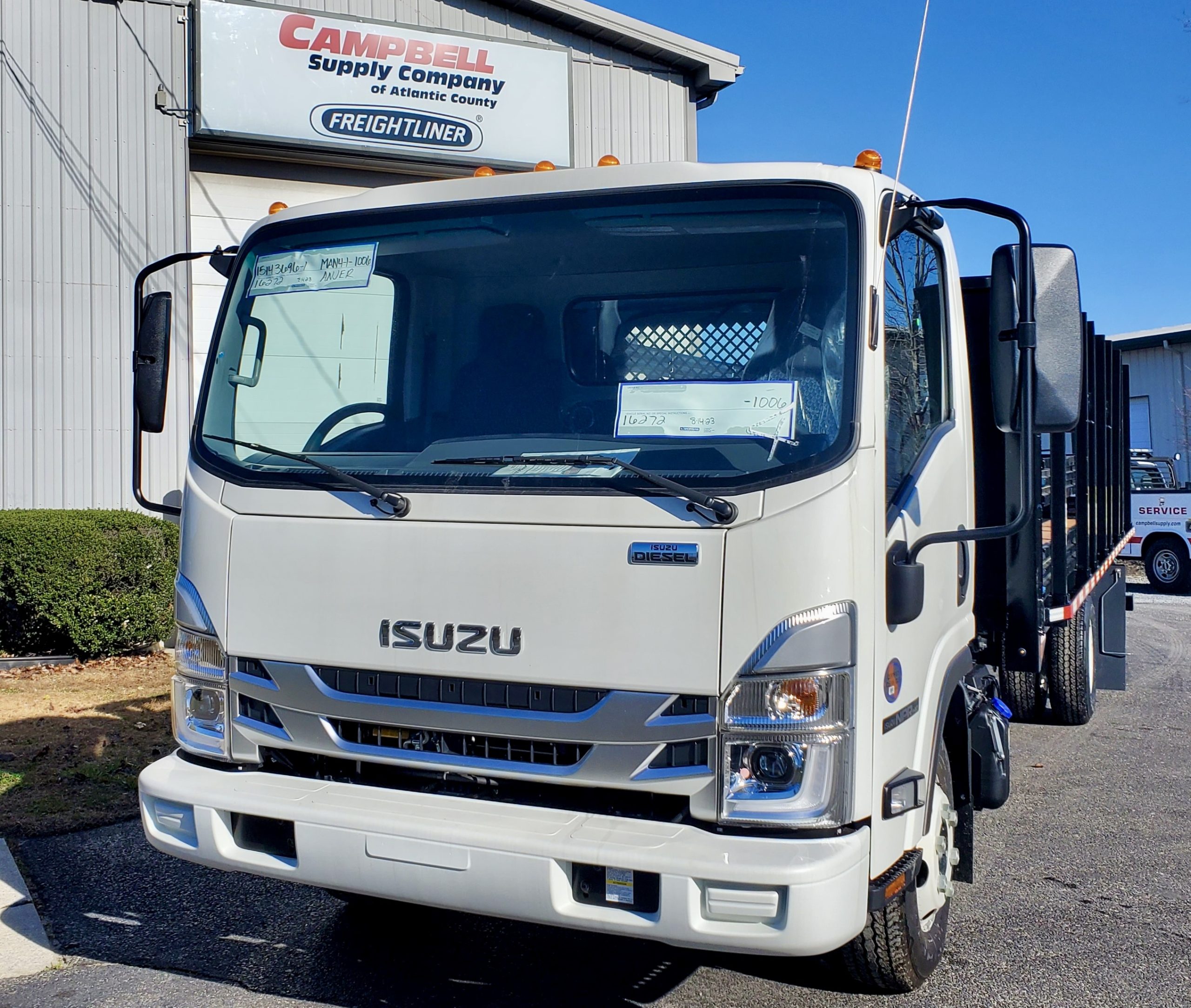2024 ISUZU NPR HD - image 4 of 6