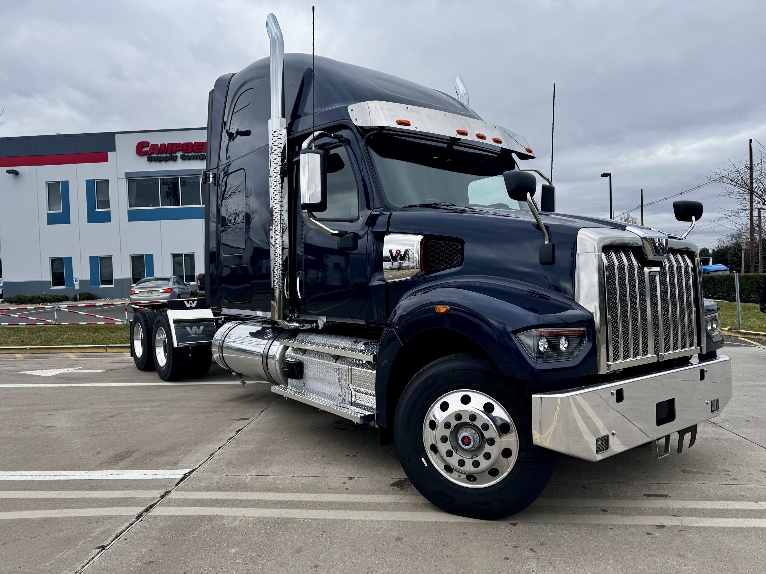 2024 WESTERN STAR 49X - image 5 of 6