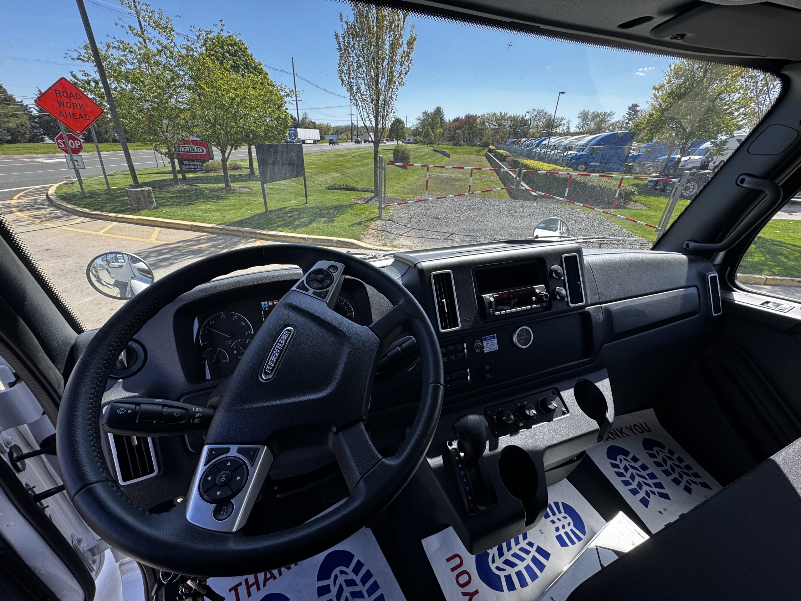 2024 FREIGHTLINER M2106 - image 4 of 6
