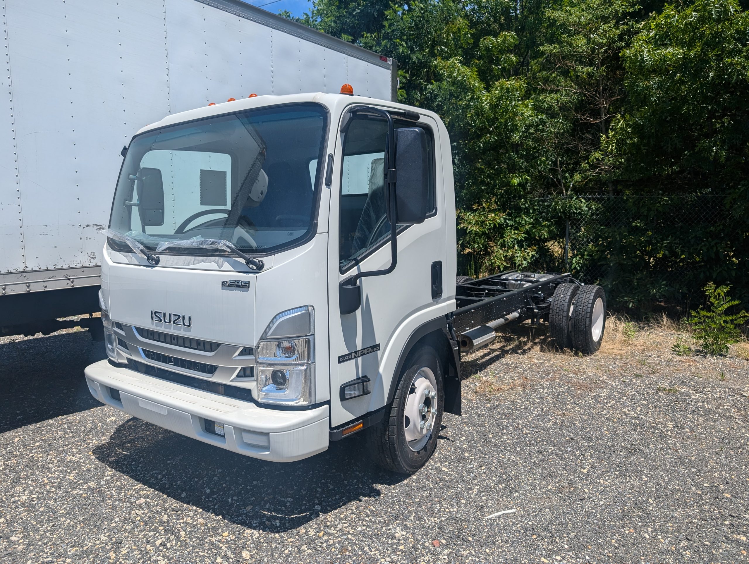 2024 ISUZU NPR HD - image 1 of 6