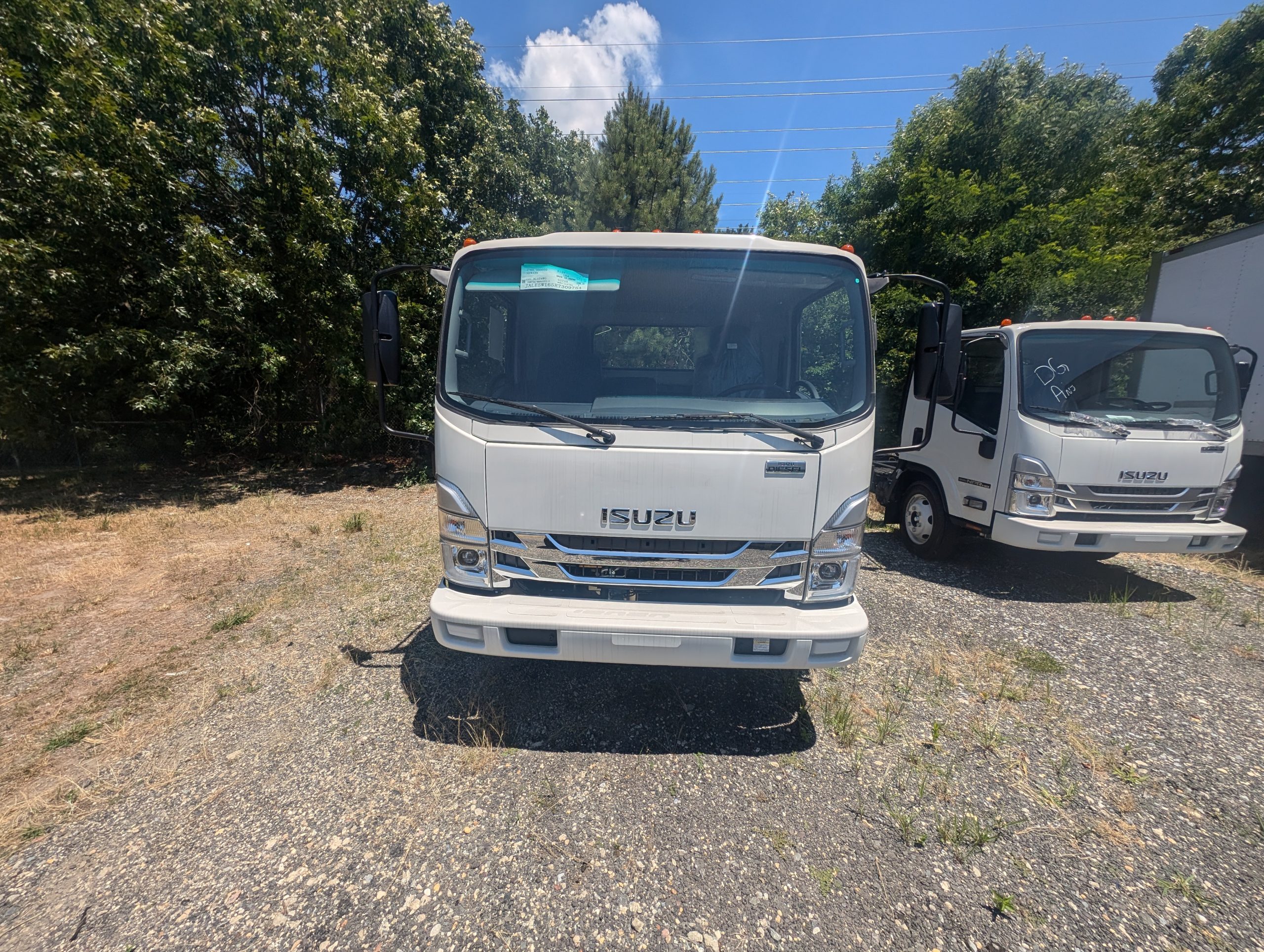 2024 ISUZU NRR - image 2 of 6