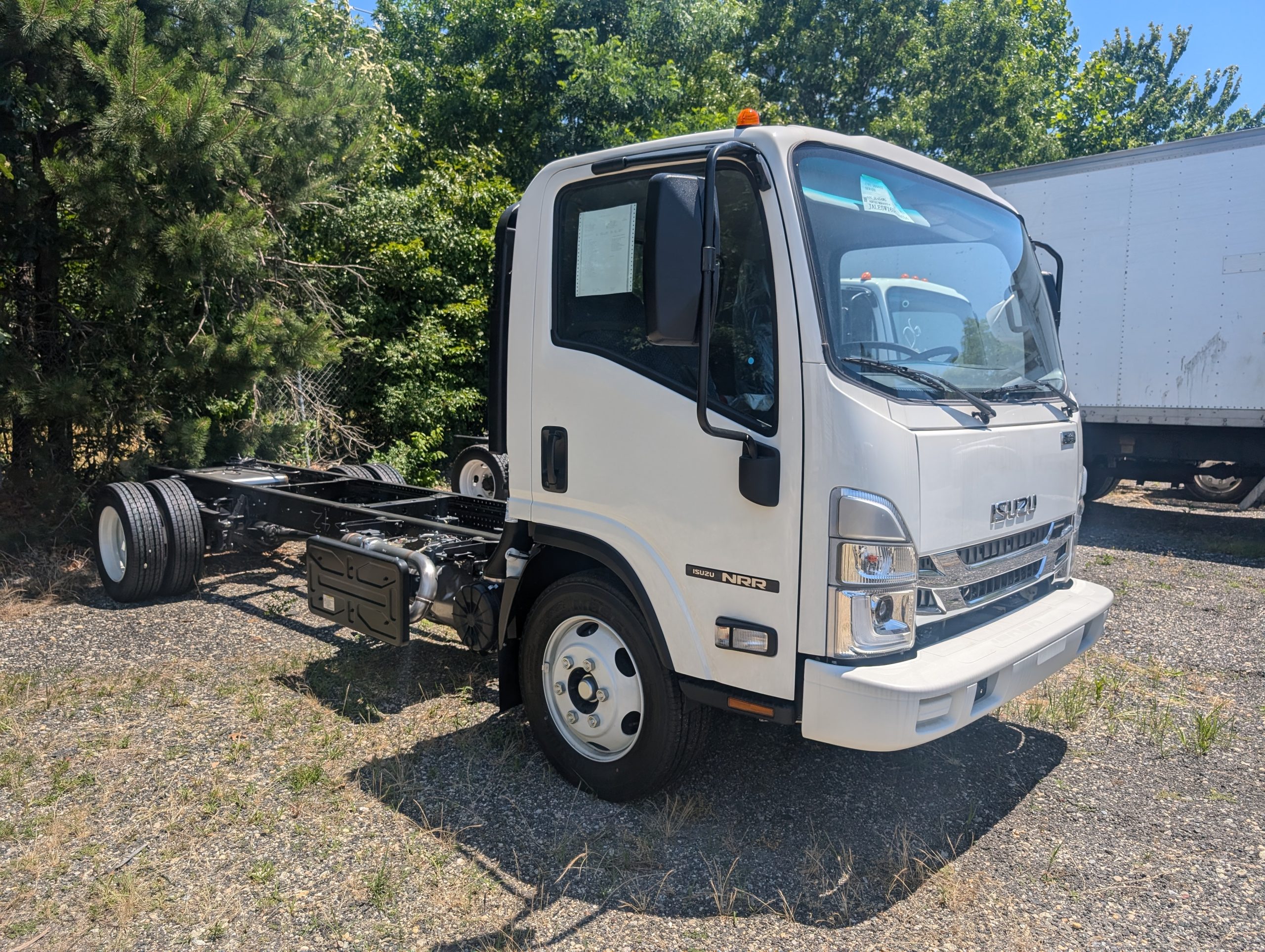 2024 ISUZU NRR - image 4 of 6
