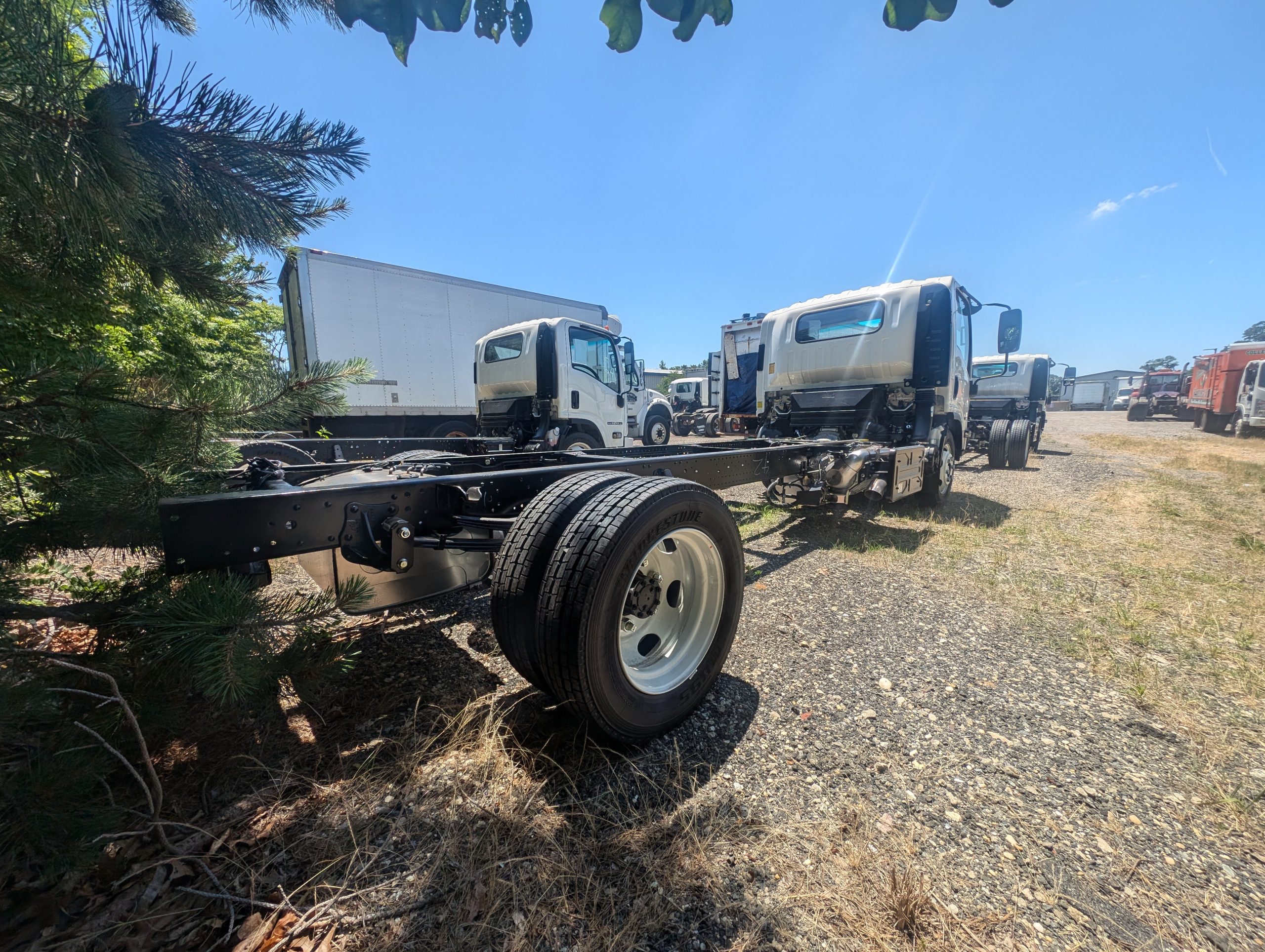 2024 ISUZU NRR - image 6 of 6