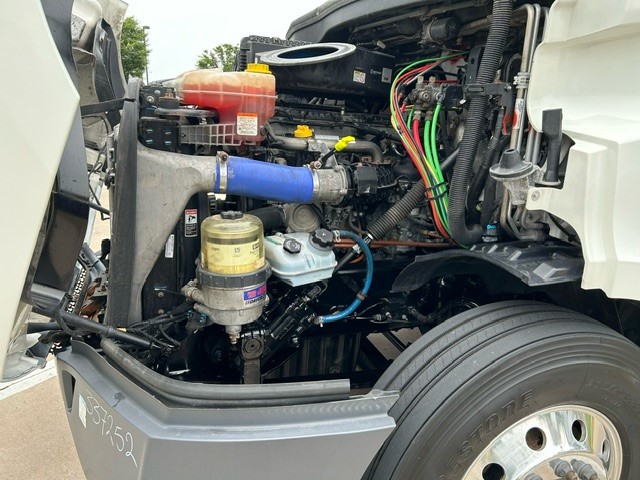 2020 FREIGHTLINER CASCADIA PE116S 204421-05 2020 FREIGHTLINER CASCADIA PE116S 204421-05