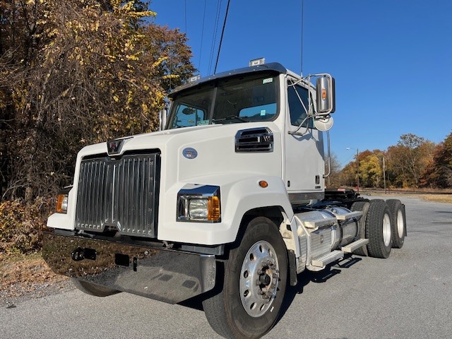 2019 Western Star Trucks 4700SF - image 1 of 3