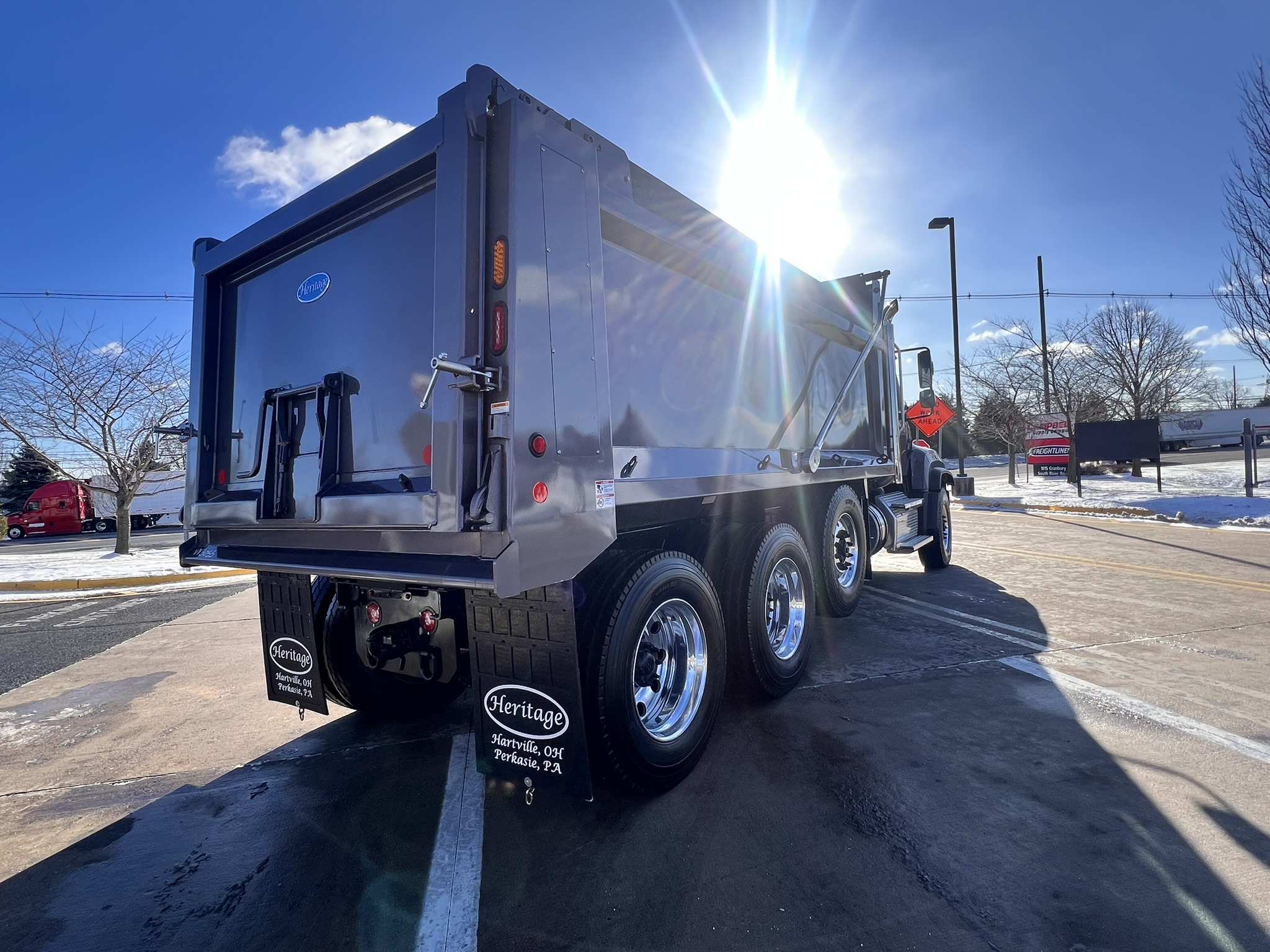 2025 Freightliner 114SD - image 6 of 6