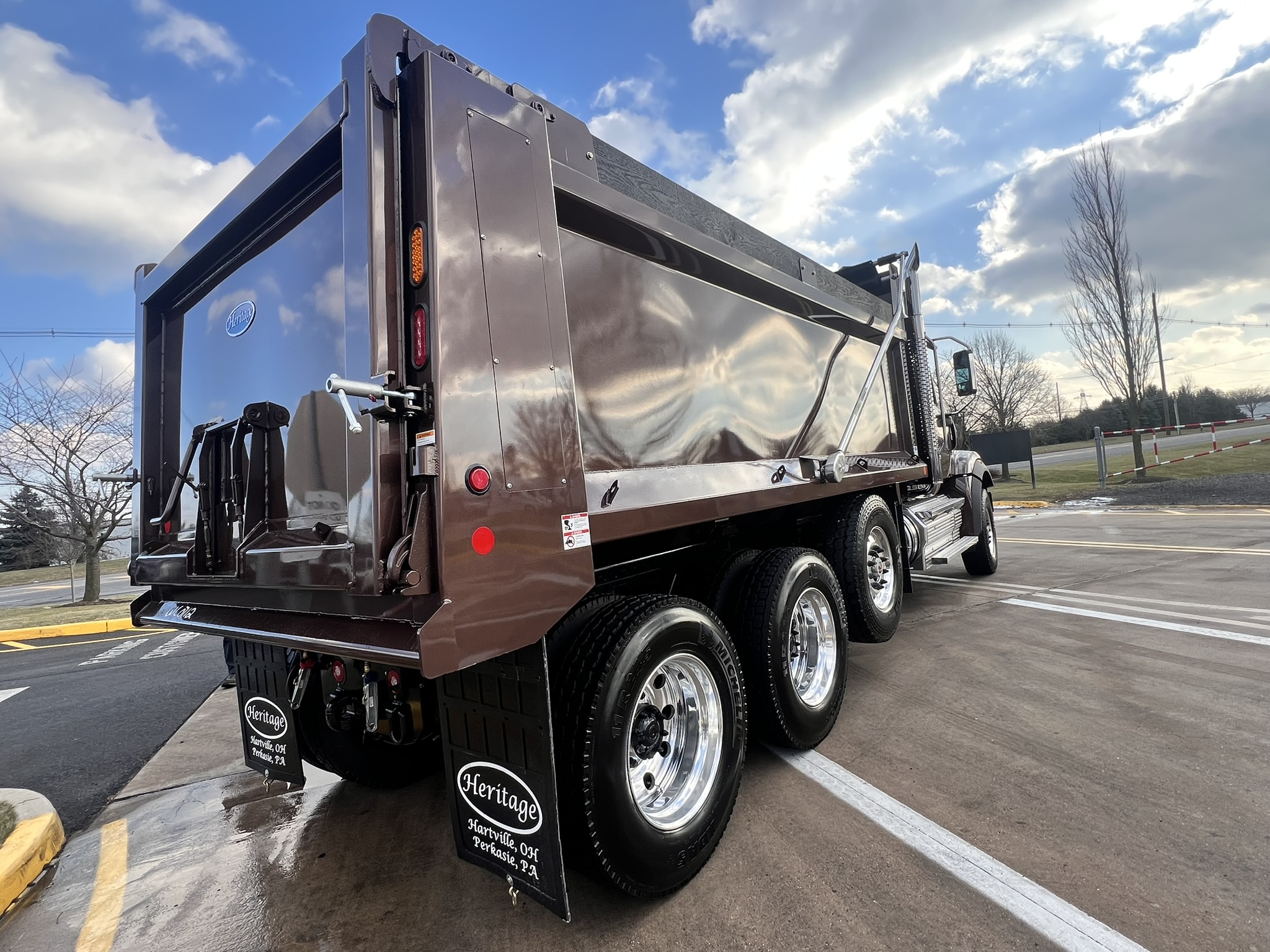 2025 Western Star Trucks 49X - image 5 of 6