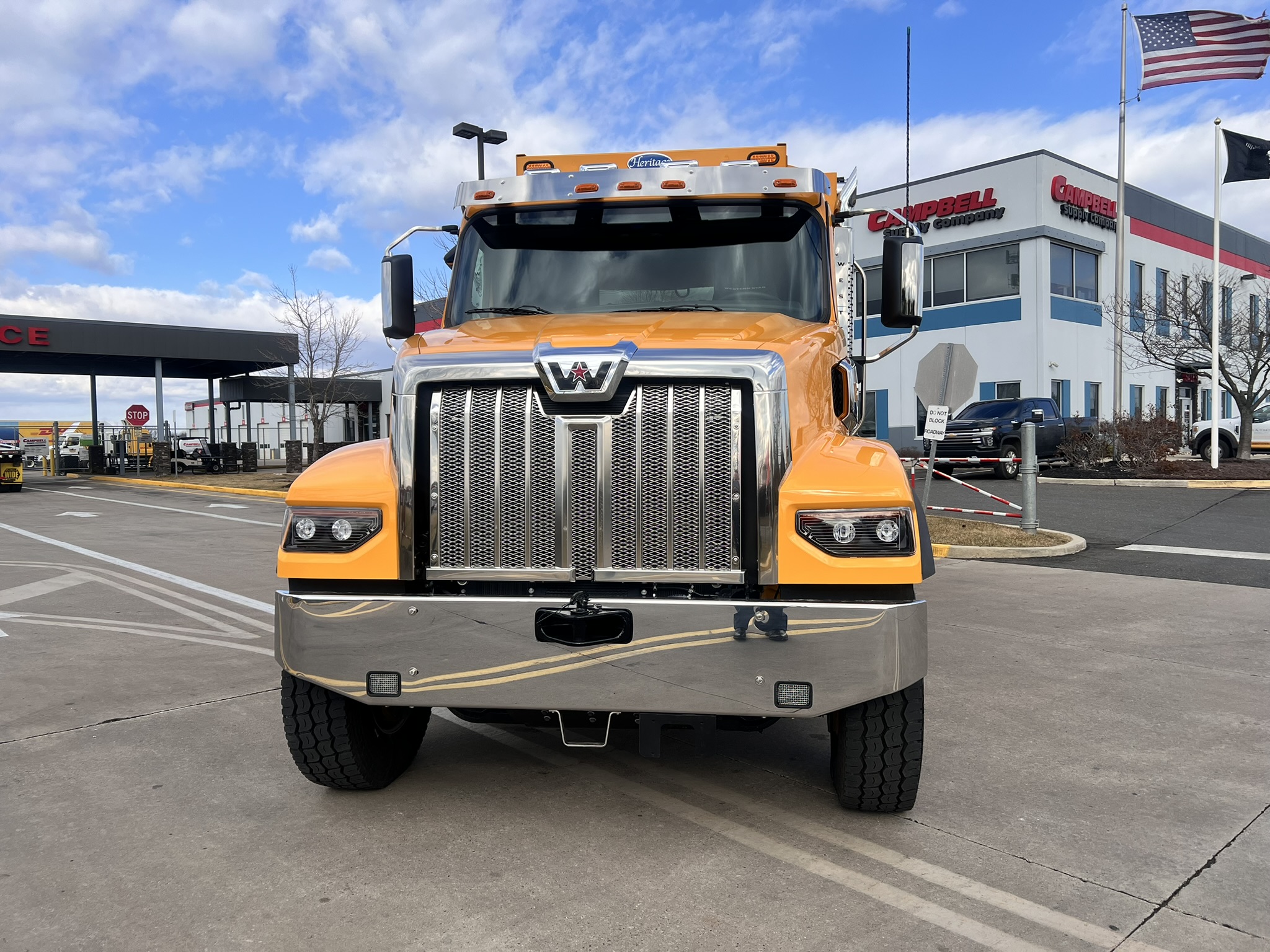 2025 Western Star Trucks 49X - image 1 of 6