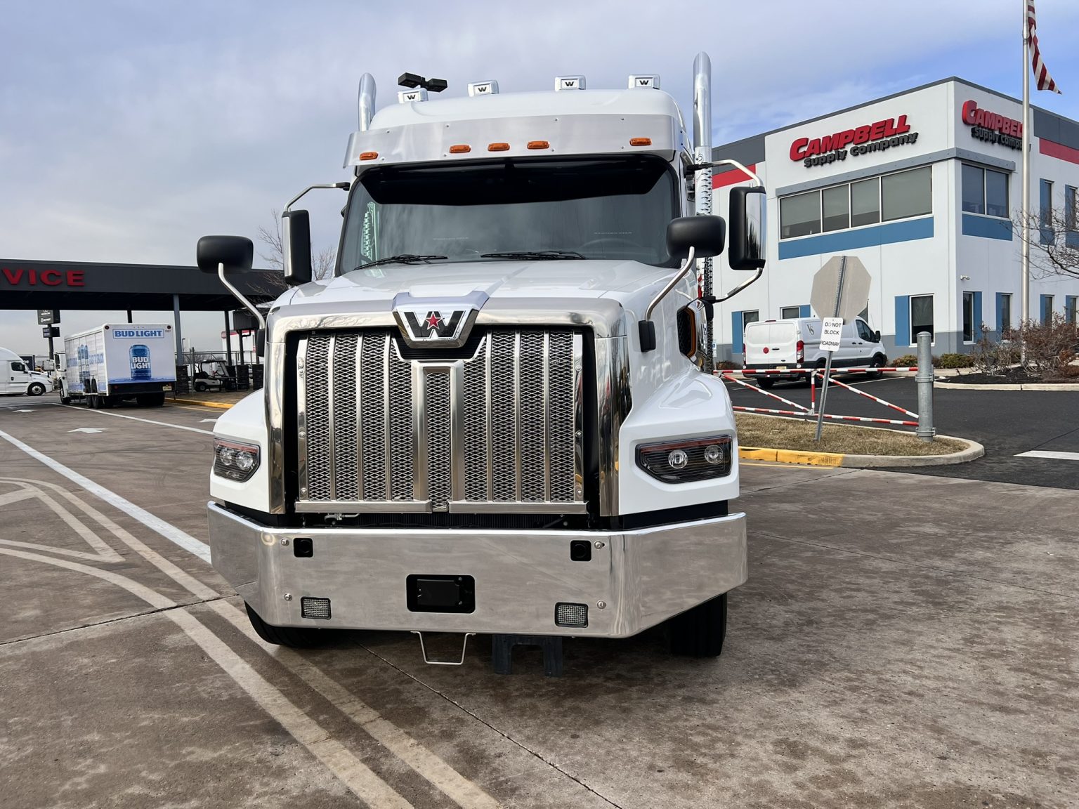 2025 Western Star Trucks 49X - Campbell Supply