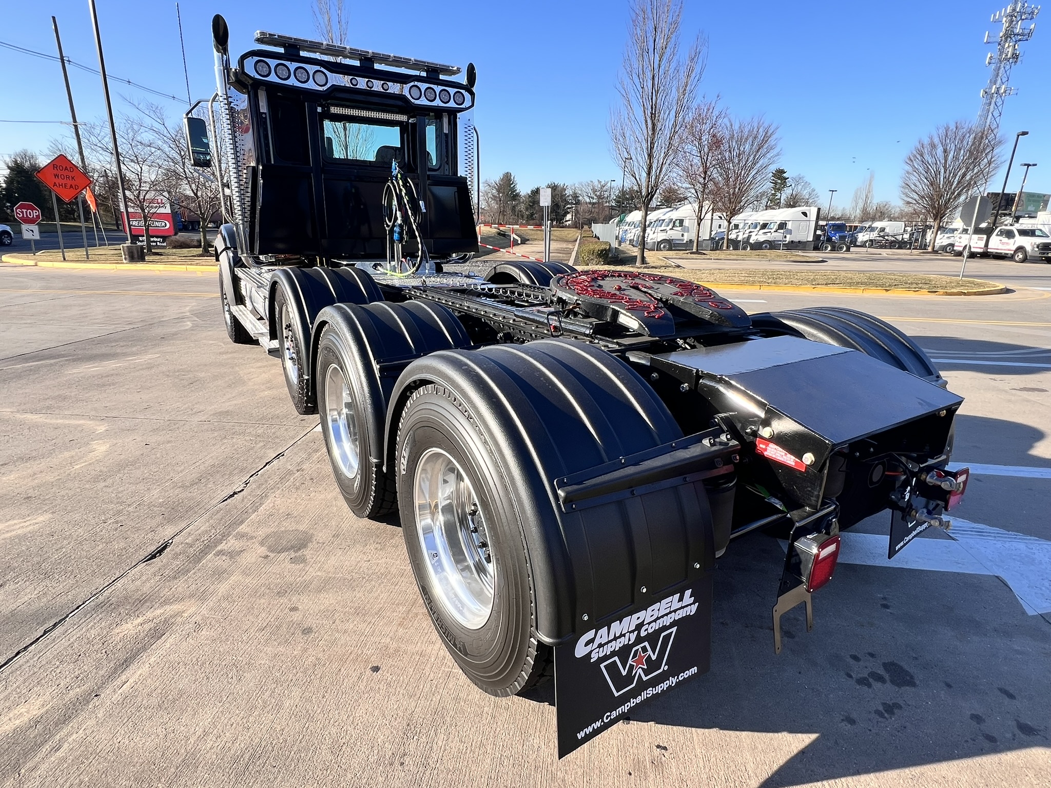 2025 Western Star Trucks 49X - image 4 of 6
