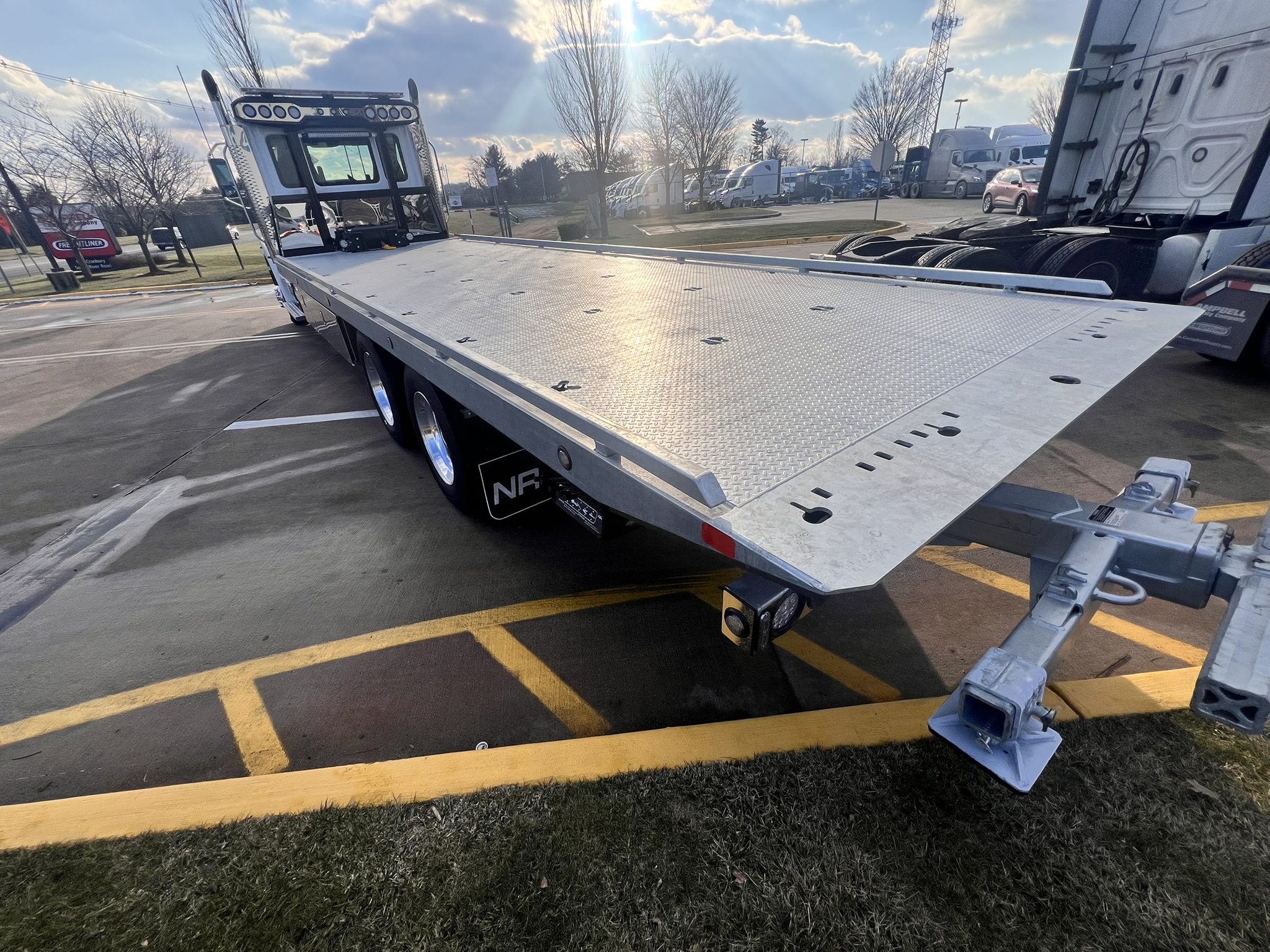 2024 WESTERN STAR 47X - image 4 of 6