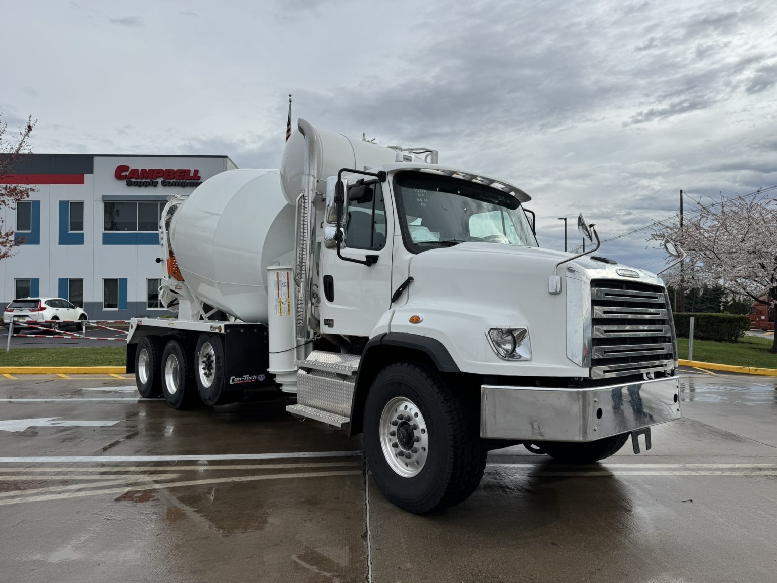 2025 FREIGHTLINER 114SD - Campbell Supply