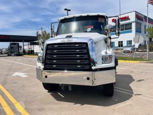 2025 FREIGHTLINER 114SD 204375-01