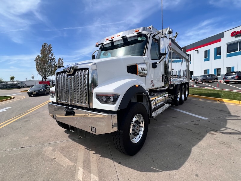 2025 Western Star Trucks 49X - image 2 of 6