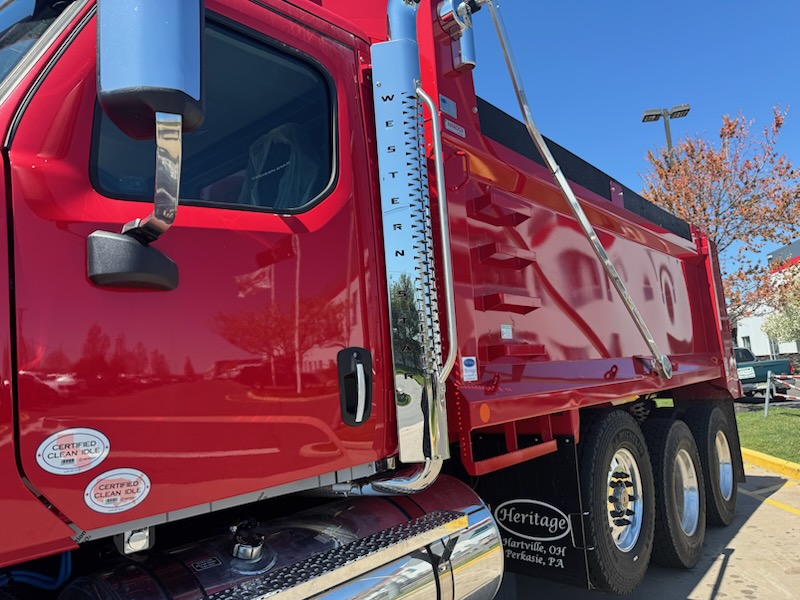 2025 Western Star Trucks 49X - image 4 of 6