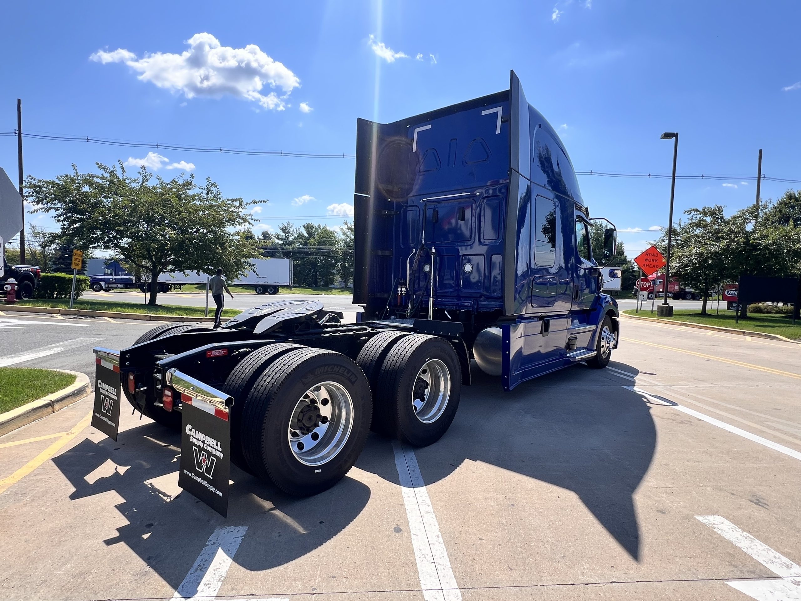 2024 WESTERN STAR/AU 57X CHASSIS - image 4 of 6