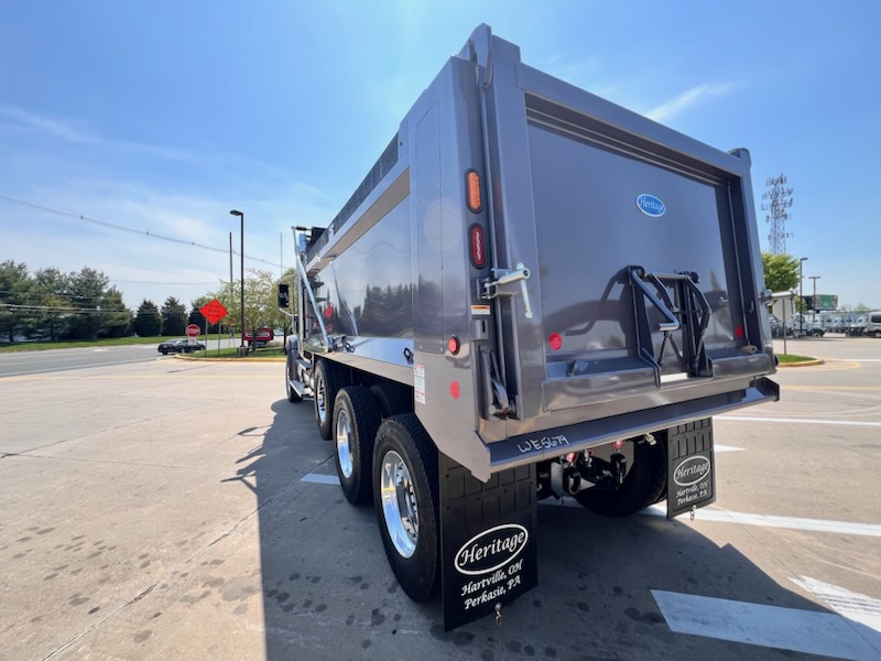 2025 Western Star Trucks 49X - image 3 of 6
