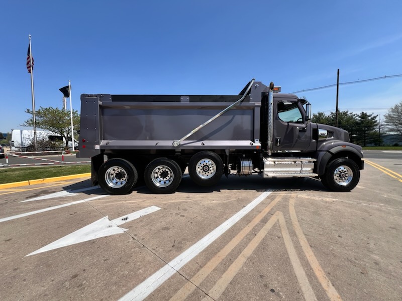 2025 Western Star Trucks 49X - image 6 of 6