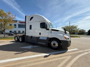 2021 FREIGHTLINER CASCADIA PT126S 208320-01