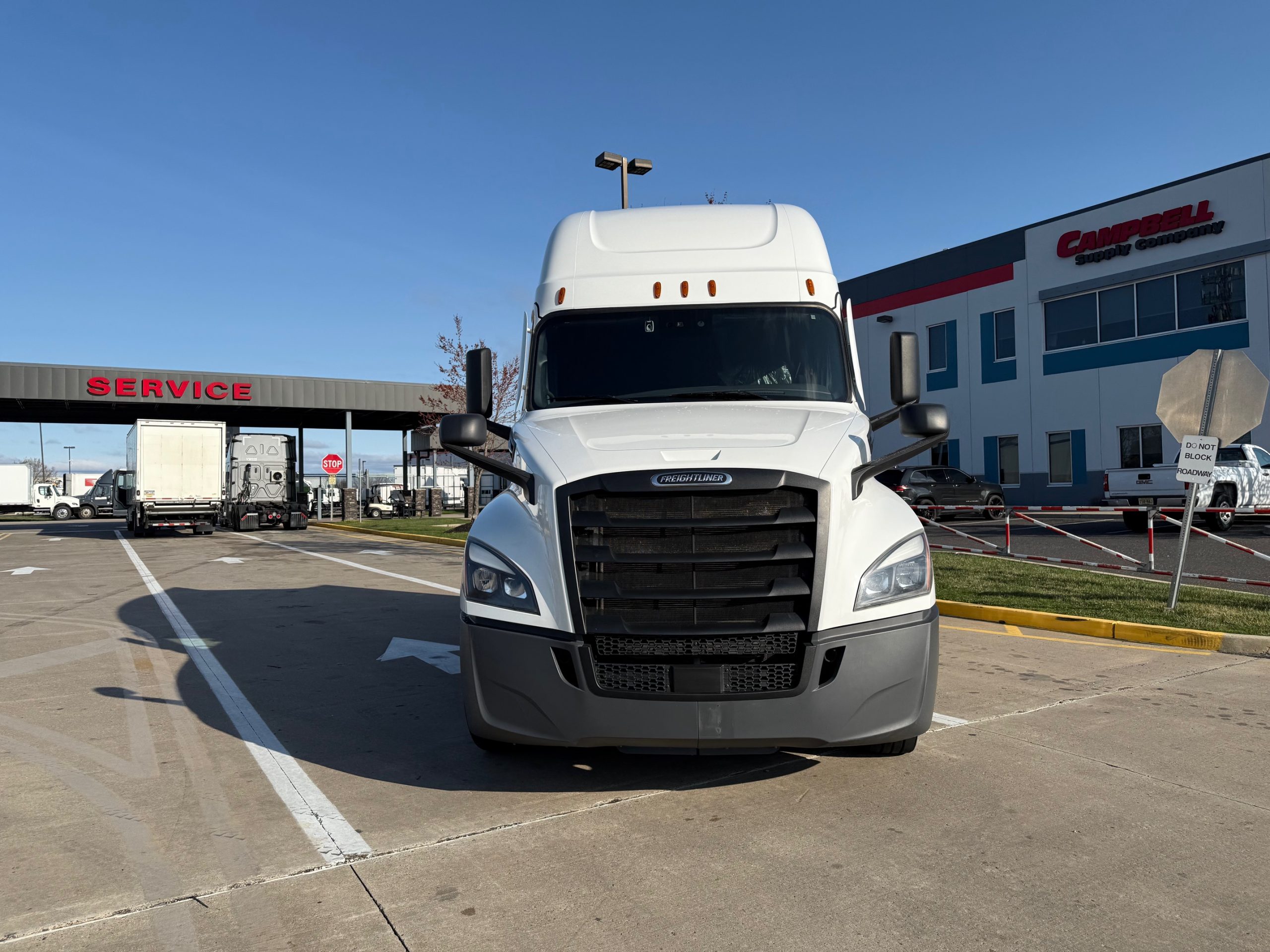 2023 FREIGHTLINER CASCADIA PT126S - image 6 of 6