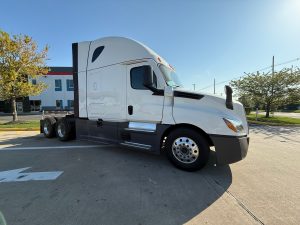 2023 FREIGHTLINER CASCADIA PT126S 208325-01