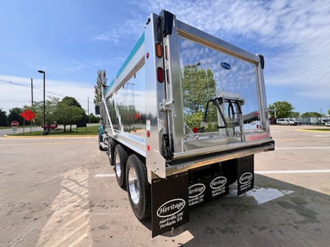 2025 Western Star Trucks 49X - image 3 of 6