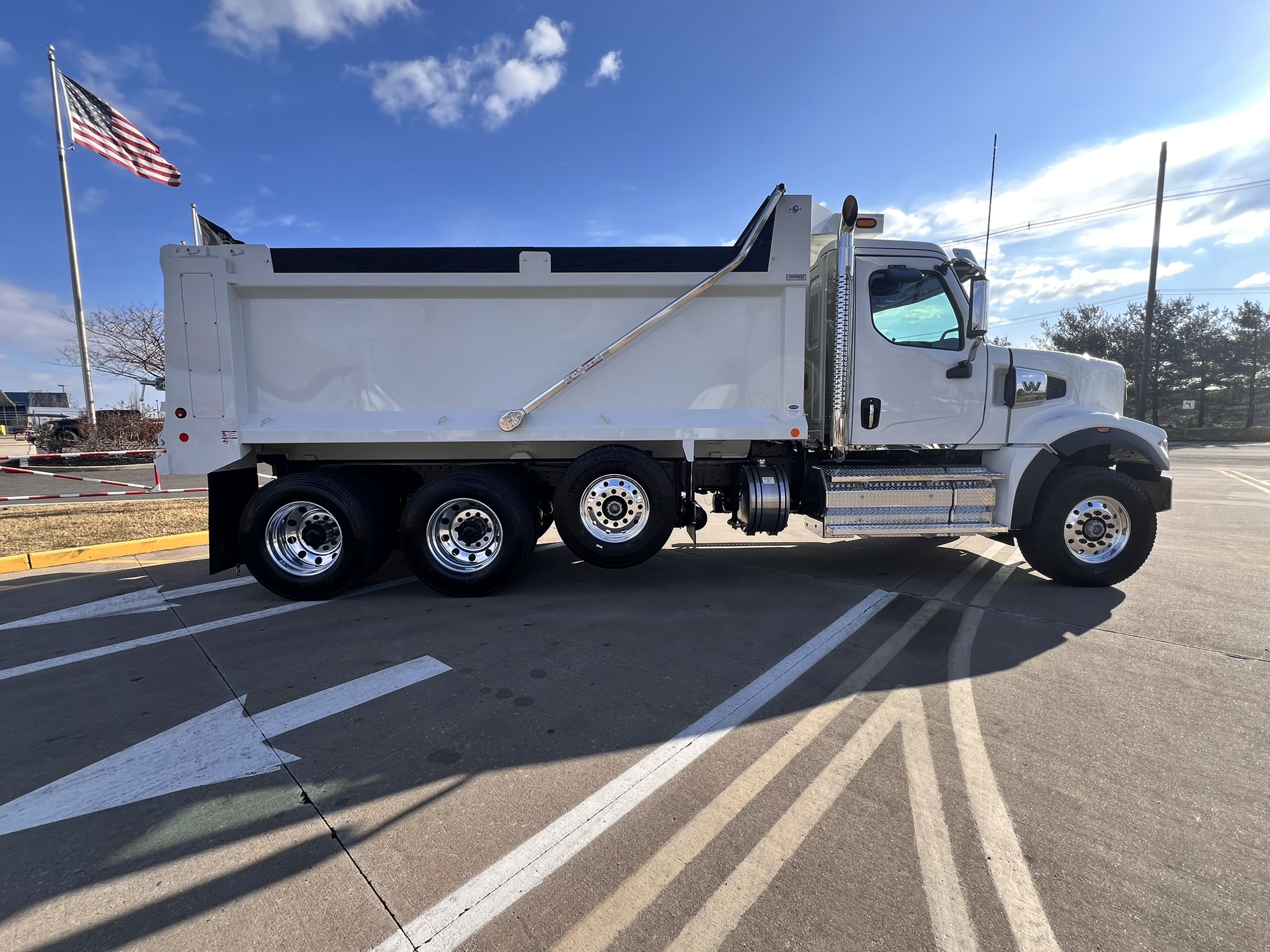 2025 Western Star Trucks 49X - image 6 of 6