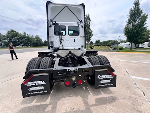 2020 Freightliner Cascadia PT126 - image 6 of 6