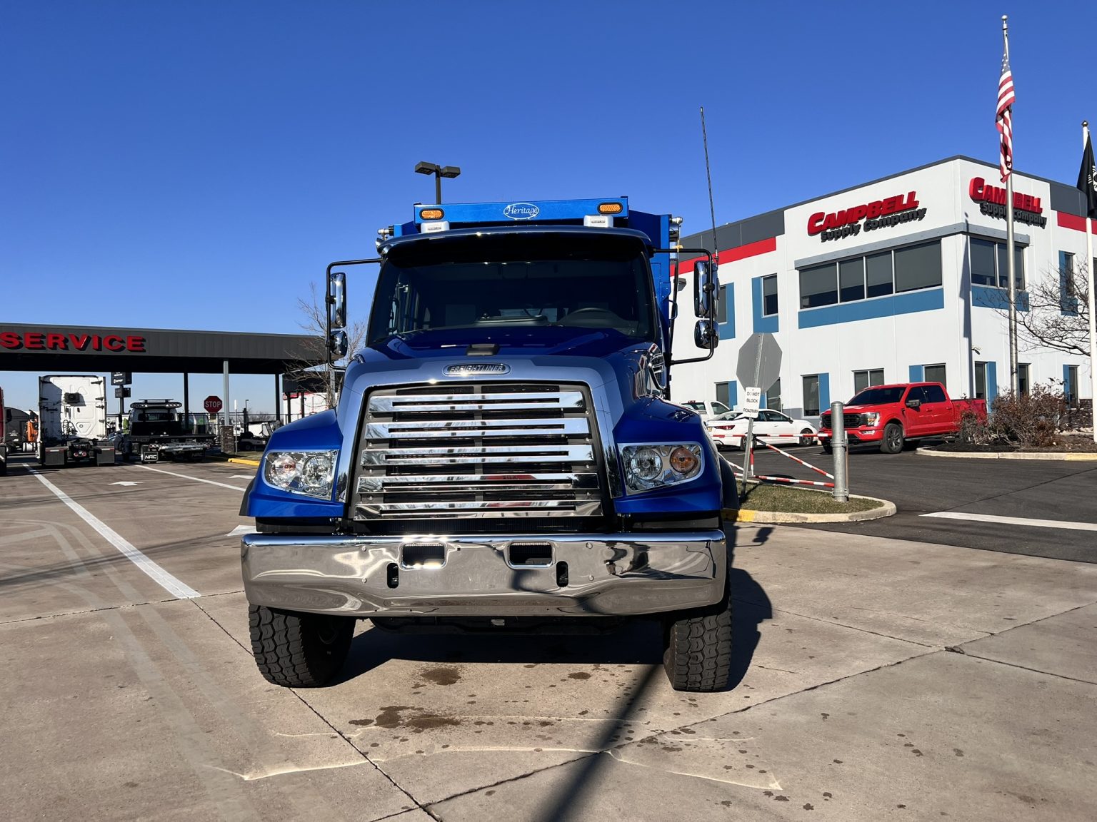 2025 Freightliner 114SD - Campbell Supply