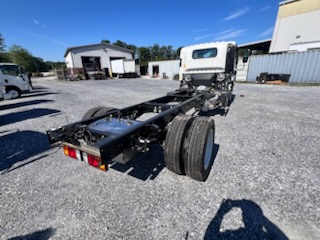 2024 ISUZU NQR - image 5 of 6