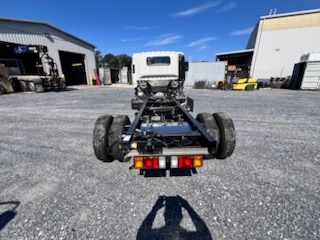2025 ISUZU NPR - image 5 of 6