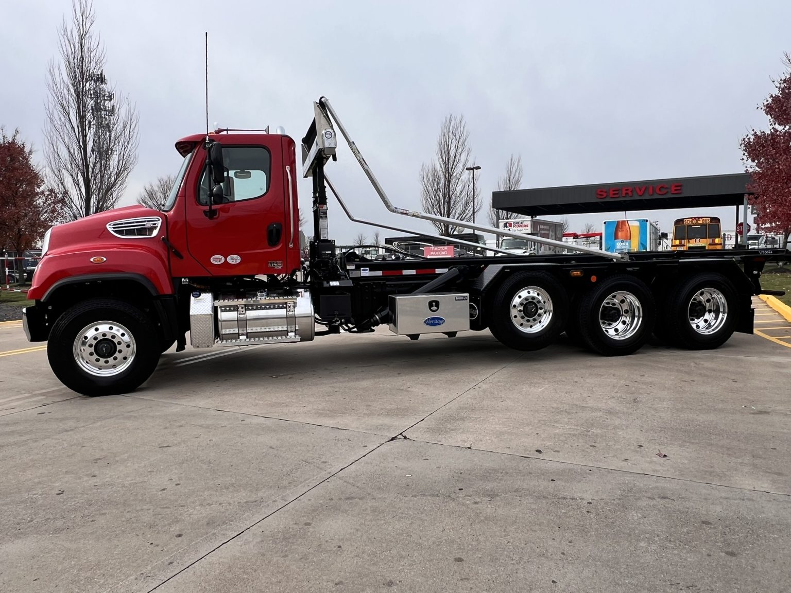 2025 Freightliner 114SD - Campbell Supply
