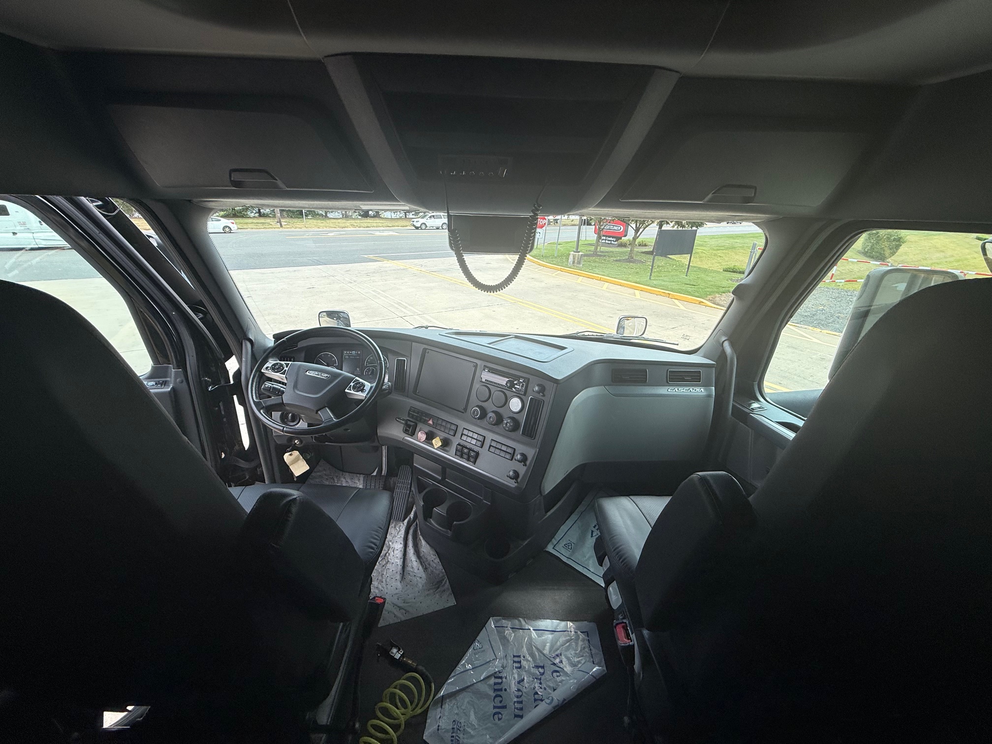 2020 Freightliner CASCADIA 126 172712-11 2020 Freightliner CASCADIA 126 172712-11