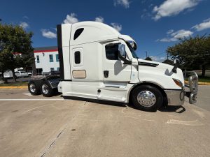 2021 Freightliner Cascadia PT126S 180297-01