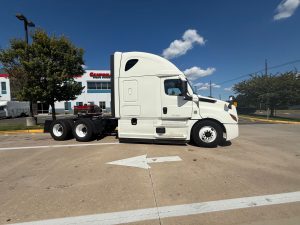 2022 FREIGHTLINER CA126SLP 211187-01