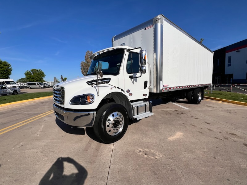 2025 Freightliner M2106 - image 2 of 6