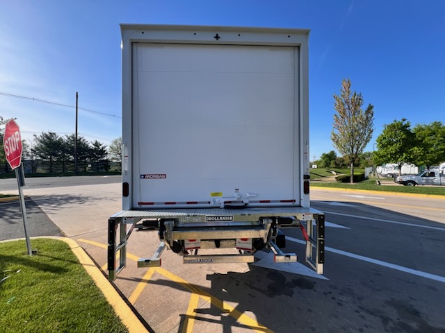 2025 Freightliner M2106 - image 5 of 6