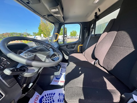 2025 Freightliner M2106 205855-09 2025 Freightliner M2106 205855-09