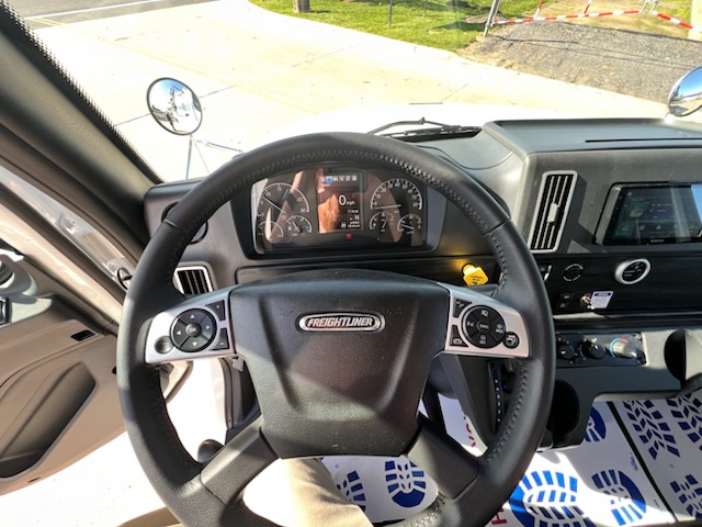 2025 Freightliner M2106 205855-10 2025 Freightliner M2106 205855-10