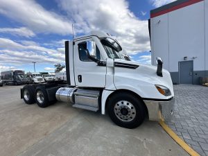 2021 FREIGHTLINER CASCADIA 126 211368-01