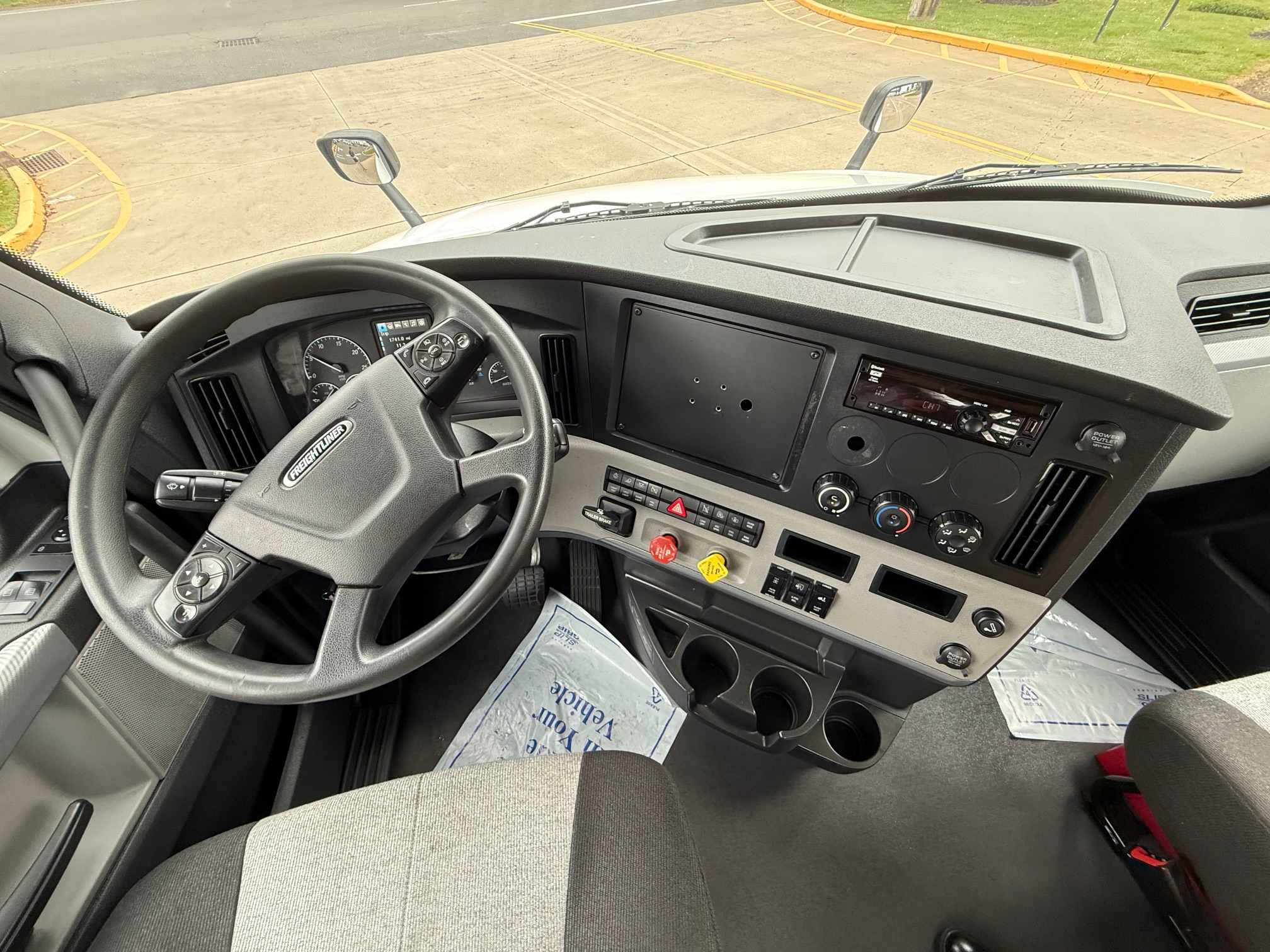 2021 FREIGHTLINER CASCADIA 126 211491-11 2021 FREIGHTLINER CASCADIA 126 211491-11