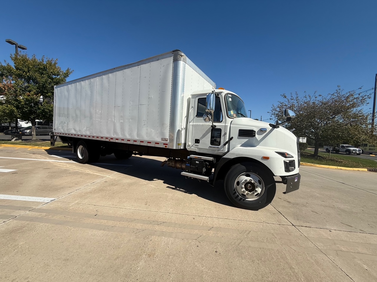 2022 MACK MD7 - image 1 of 6