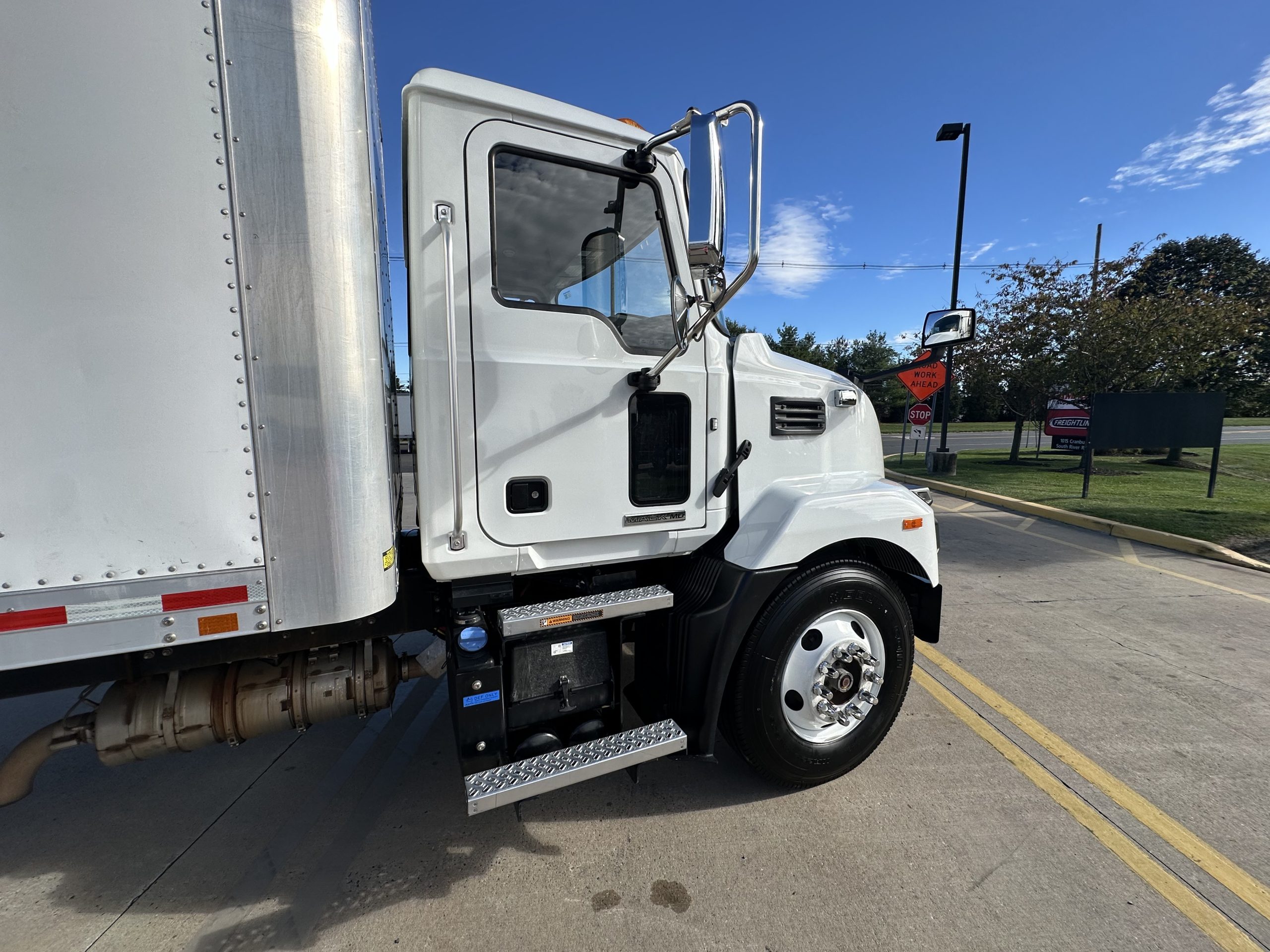 2022 MACK MD7 2022 MACK MD7 - image 4 of 6