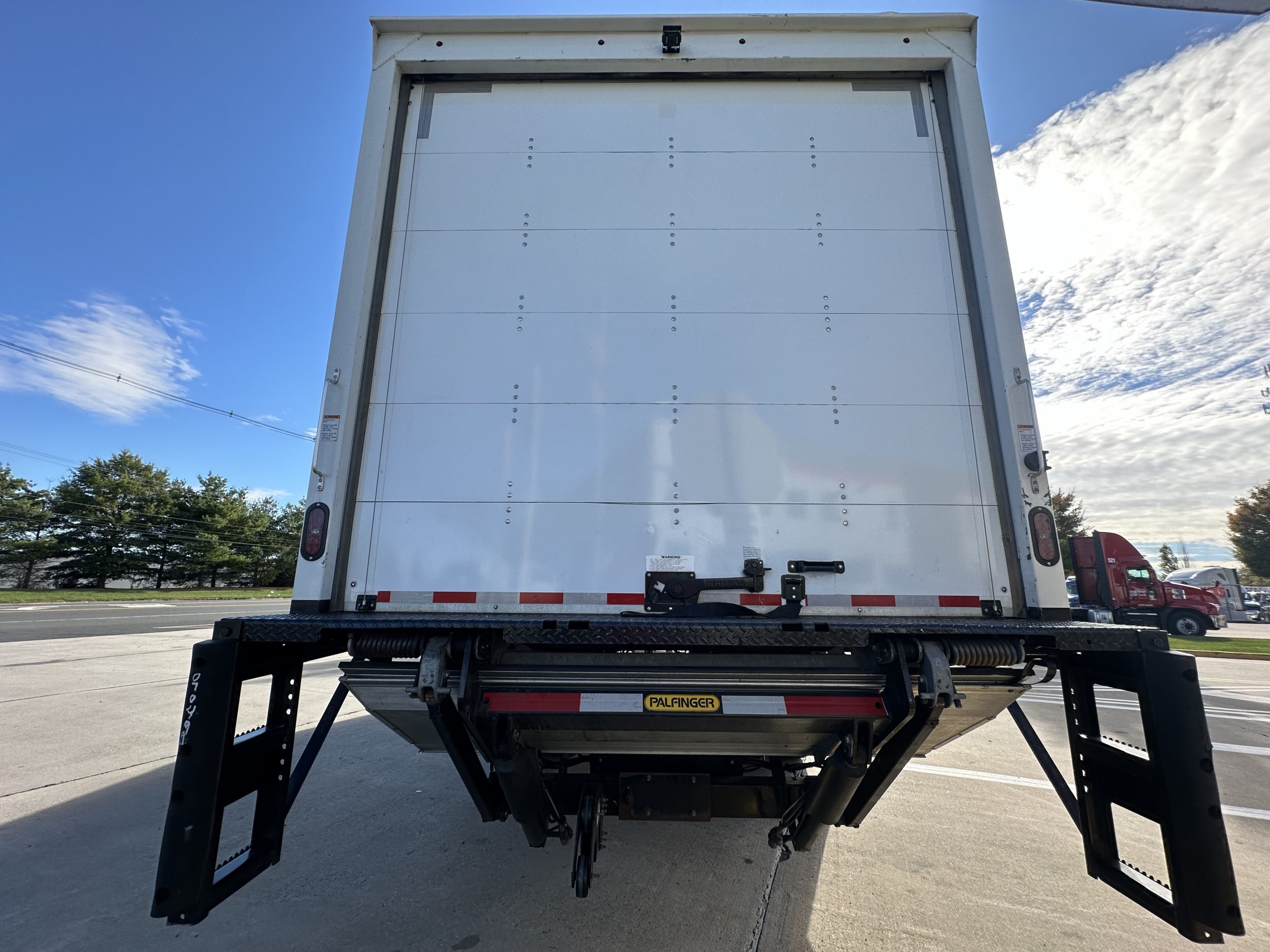 2022 MACK MD7 2022 MACK MD7 - image 4 of 6