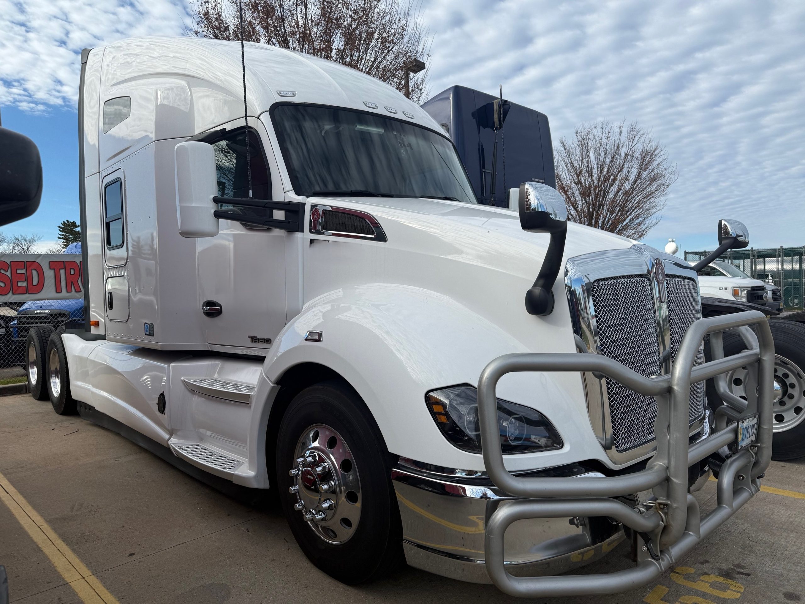 2021 KENWORTH T680 2021 KENWORTH T680 - image 1 of 6