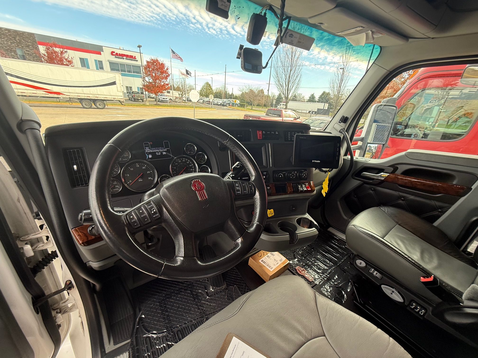 2021 KENWORTH T680 2021 KENWORTH T680 - image 3 of 6