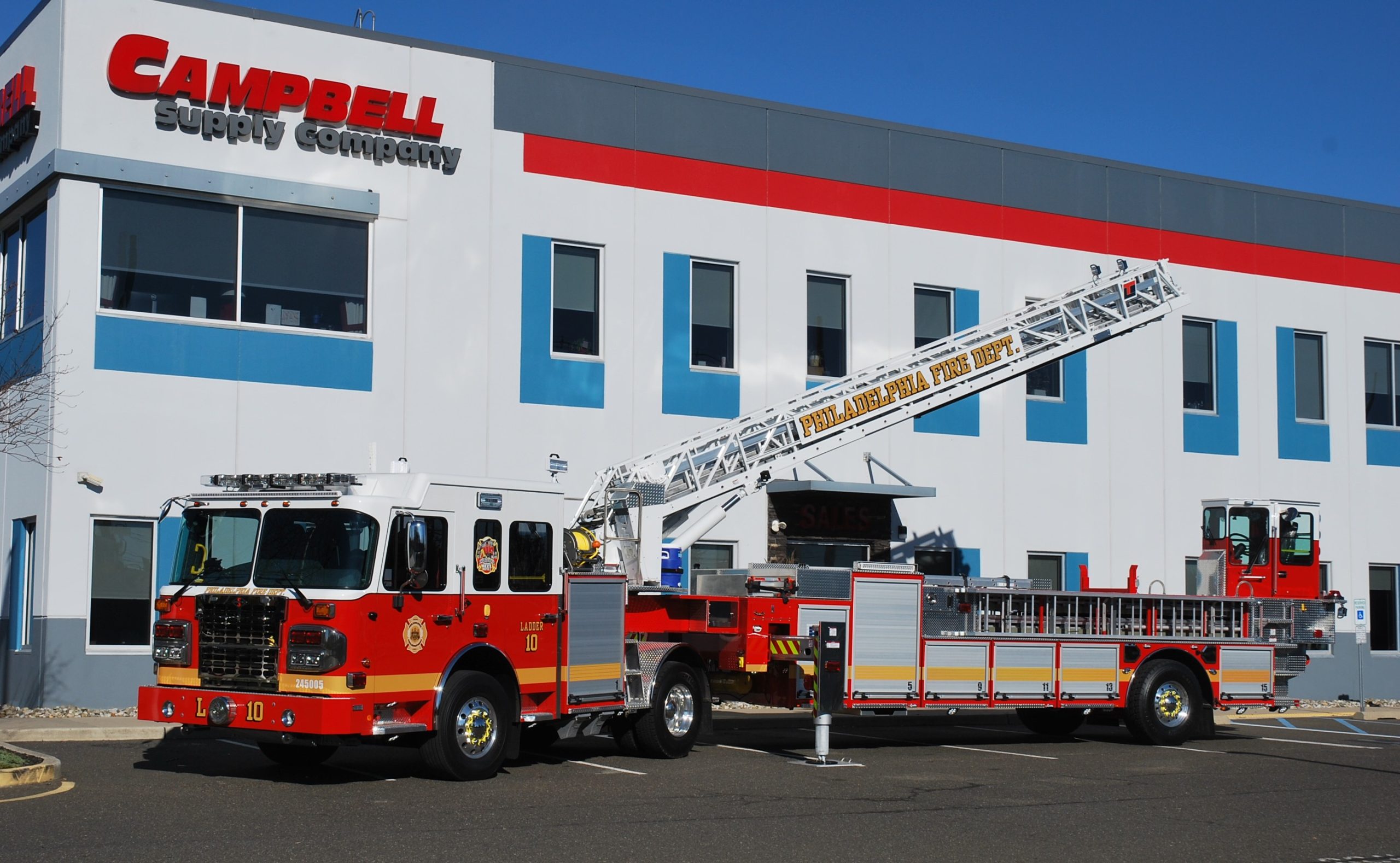 Spartan 100’ Tractor