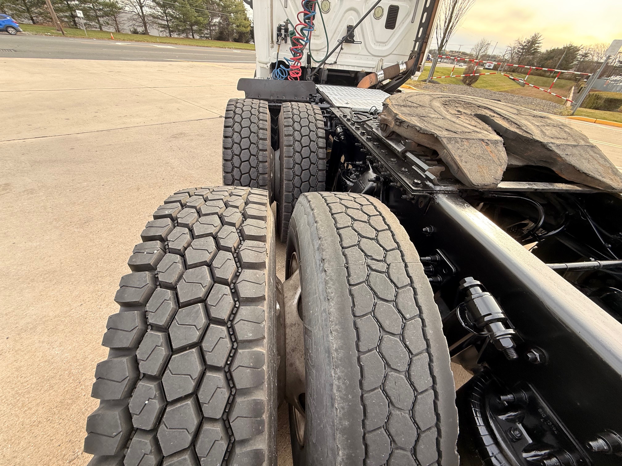 2015 Freightliner CASCADIA 145746-16 2015 Freightliner CASCADIA 145746-16