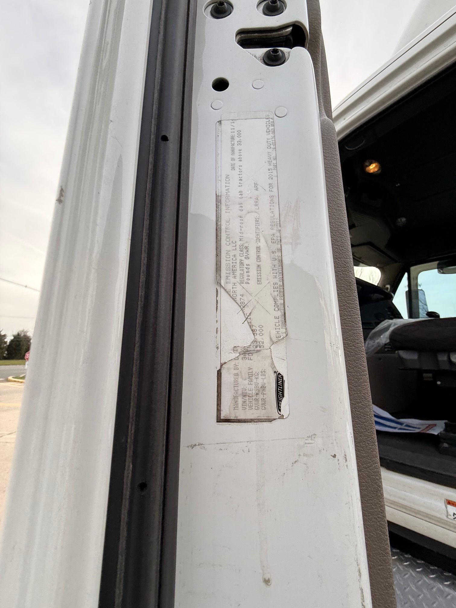 2015 Freightliner CASCADIA 145746-20 2015 Freightliner CASCADIA 145746-20