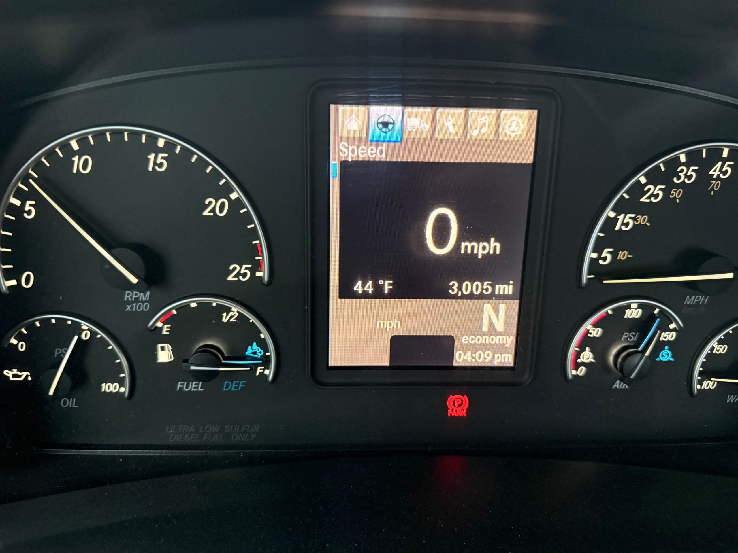 2024 Freightliner Cascadia PE116D - image 4 of 6